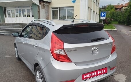 Hyundai Solaris II рестайлинг, 2015 год, 825 000 рублей, 4 фотография