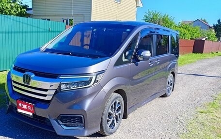 Honda Stepwgn IV, 2020 год, 2 333 000 рублей, 1 фотография