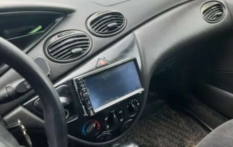 Ford Focus IV, 2001 год, 100 000 рублей, 4 фотография