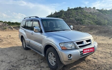 Mitsubishi Pajero III рестайлинг, 2006 год, 899 000 рублей, 2 фотография