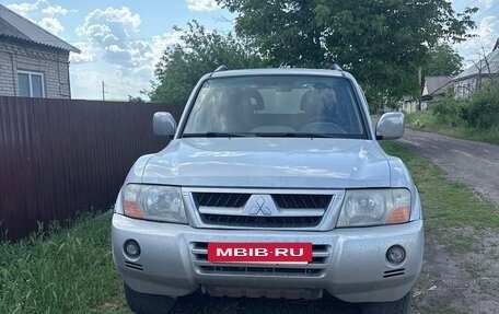 Mitsubishi Pajero III рестайлинг, 2006 год, 899 000 рублей, 3 фотография