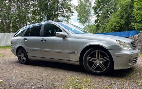 Mercedes-Benz C-Класс, 2004 год, 400 000 рублей, 5 фотография