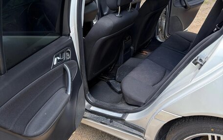 Mercedes-Benz C-Класс, 2004 год, 400 000 рублей, 6 фотография