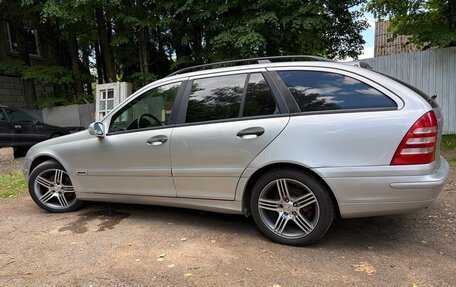 Mercedes-Benz C-Класс, 2004 год, 400 000 рублей, 11 фотография