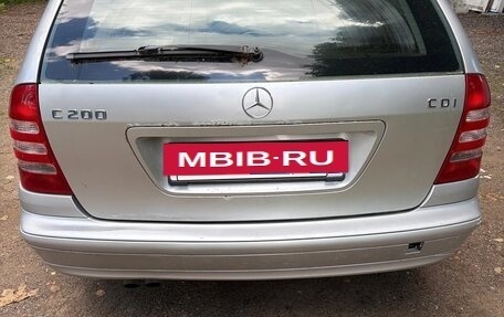 Mercedes-Benz C-Класс, 2004 год, 400 000 рублей, 3 фотография