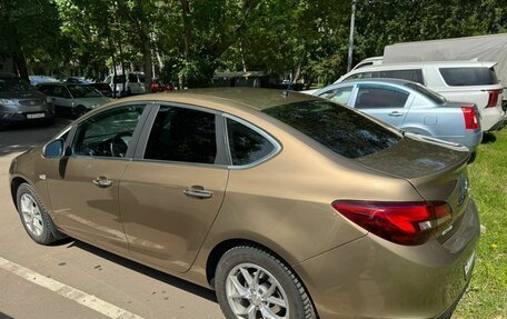 Opel Astra J, 2013 год, 720 000 рублей, 2 фотография