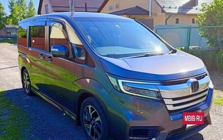 Honda Stepwgn IV, 2020 год, 2 333 000 рублей, 5 фотография
