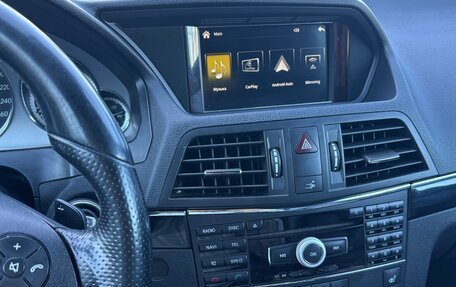 Mercedes-Benz E-Класс, 2010 год, 14 фотография