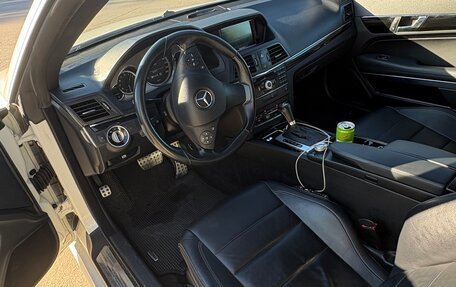 Mercedes-Benz E-Класс, 2010 год, 9 фотография