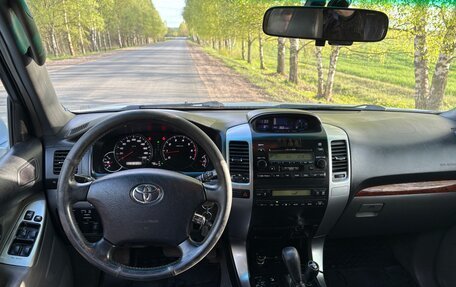 Toyota Land Cruiser Prado 120 рестайлинг, 2004 год, 1 230 000 рублей, 12 фотография