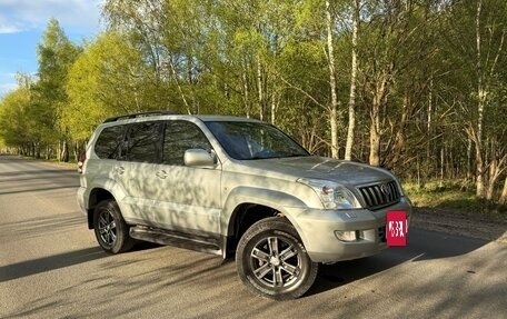 Toyota Land Cruiser Prado 120 рестайлинг, 2004 год, 1 230 000 рублей, 2 фотография