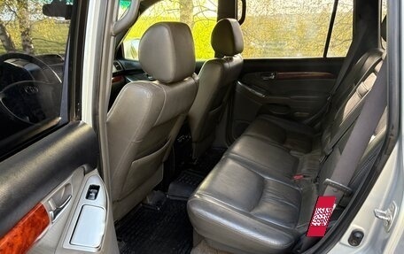 Toyota Land Cruiser Prado 120 рестайлинг, 2004 год, 1 230 000 рублей, 15 фотография