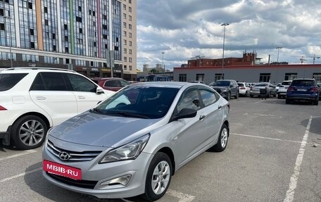 Hyundai Solaris II рестайлинг, 2014 год, 1 100 000 рублей, 3 фотография