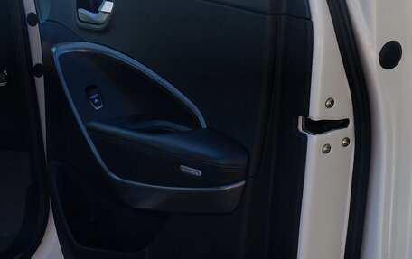 Hyundai Santa Fe III рестайлинг, 2013 год, 1 900 000 рублей, 24 фотография