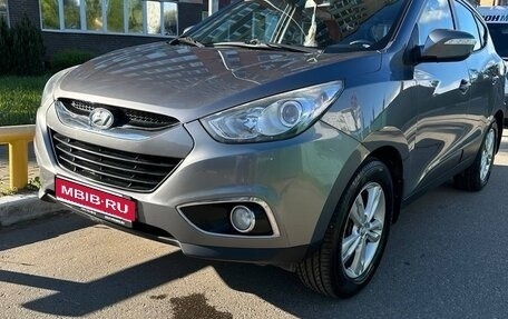 Hyundai ix35 I рестайлинг, 2013 год, 1 300 000 рублей, 2 фотография