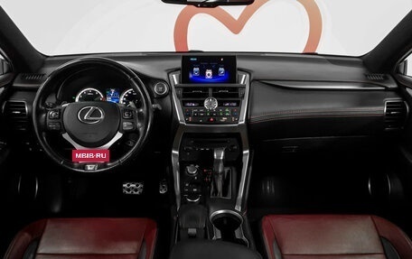 Lexus NX I, 2017 год, 3 470 000 рублей, 10 фотография