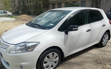Toyota Auris II, 2011 год, 850 000 рублей, 3 фотография