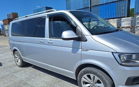 Volkswagen Caravelle T6 рестайлинг, 2016 год, 2 350 000 рублей, 4 фотография