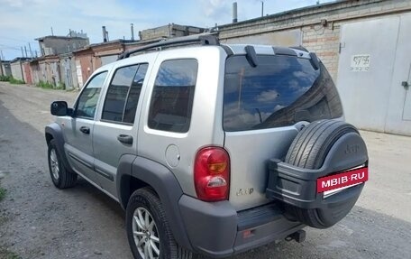 Jeep Cherokee, 2004 год, 660 000 рублей, 4 фотография