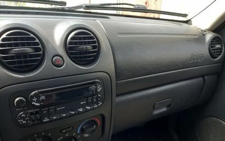 Jeep Cherokee, 2004 год, 660 000 рублей, 9 фотография