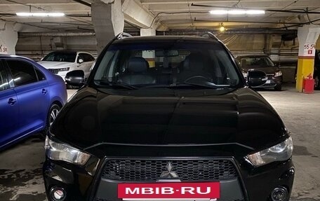 Mitsubishi Outlander III рестайлинг 3, 2012 год, 1 100 000 рублей, 5 фотография