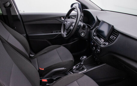 Hyundai Solaris II рестайлинг, 2020 год, 1 675 000 рублей, 10 фотография