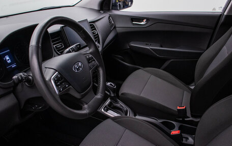 Hyundai Solaris II рестайлинг, 2020 год, 1 675 000 рублей, 11 фотография