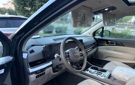 KIA Carnival, 2024 год, 7 149 000 рублей, 2 фотография