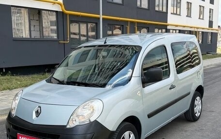 Renault Kangoo II рестайлинг, 2010 год, 630 000 рублей, 1 фотография