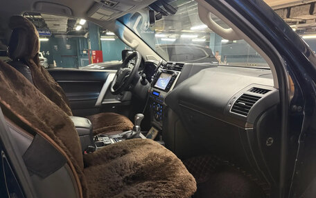 Toyota Land Cruiser Prado 150 рестайлинг 2, 2019 год, 4 700 000 рублей, 7 фотография