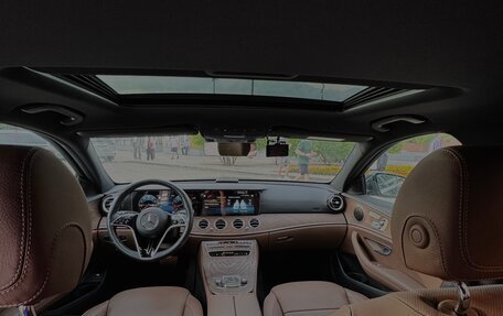 Mercedes-Benz E-Класс, 2021 год, 5 890 000 рублей, 25 фотография