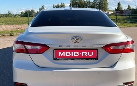Toyota Camry, 2021 год, 3 500 000 рублей, 5 фотография