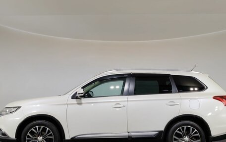 Mitsubishi Outlander III рестайлинг 3, 2015 год, 1 790 000 рублей, 8 фотография