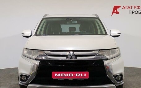 Mitsubishi Outlander III рестайлинг 3, 2015 год, 1 790 000 рублей, 2 фотография