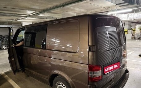 Volkswagen Transporter T5 рестайлинг, 2012 год, 6 700 000 рублей, 4 фотография