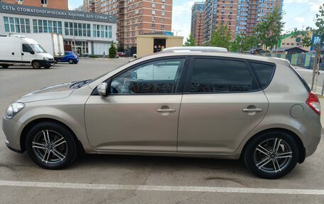 KIA cee'd I рестайлинг, 2011 год, 880 000 рублей, 2 фотография