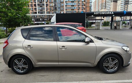 KIA cee'd I рестайлинг, 2011 год, 880 000 рублей, 4 фотография