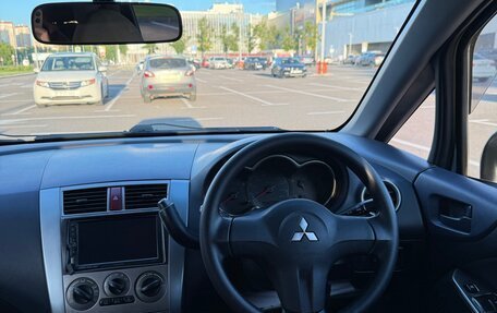 Mitsubishi Colt VI рестайлинг, 2005 год, 550 000 рублей, 18 фотография
