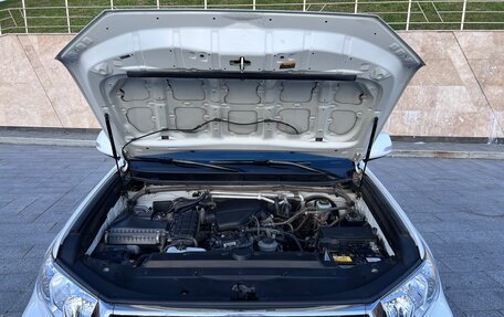 Toyota Land Cruiser Prado 150 рестайлинг 2, 2021 год, 5 800 000 рублей, 22 фотография