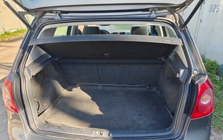 Volkswagen Golf V, 2004 год, 650 000 рублей, 10 фотография