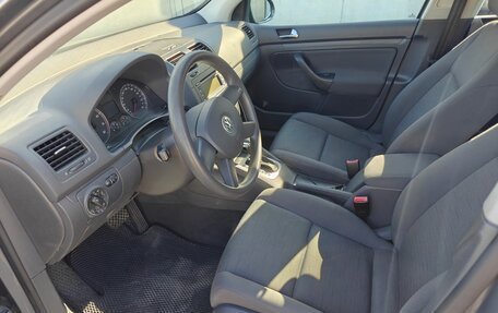 Volkswagen Golf V, 2004 год, 650 000 рублей, 12 фотография