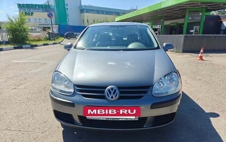 Volkswagen Golf V, 2004 год, 650 000 рублей, 7 фотография