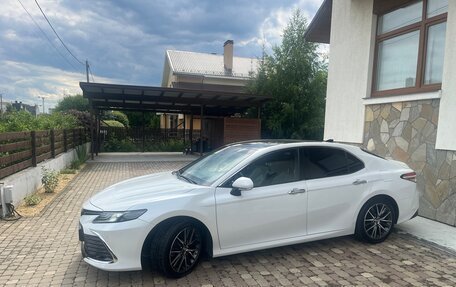 Toyota Camry, 2023 год, 3 449 000 рублей, 19 фотография