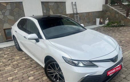 Toyota Camry, 2023 год, 3 449 000 рублей, 22 фотография