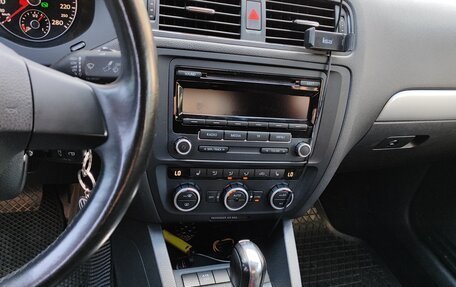 Volkswagen Jetta VI, 2012 год, 1 280 000 рублей, 14 фотография