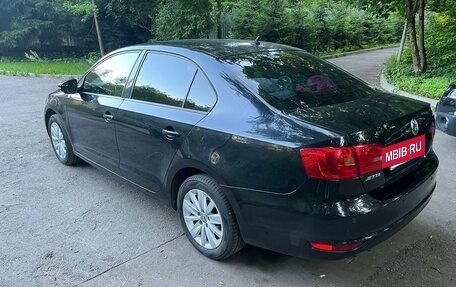 Volkswagen Jetta VI, 2012 год, 1 280 000 рублей, 4 фотография