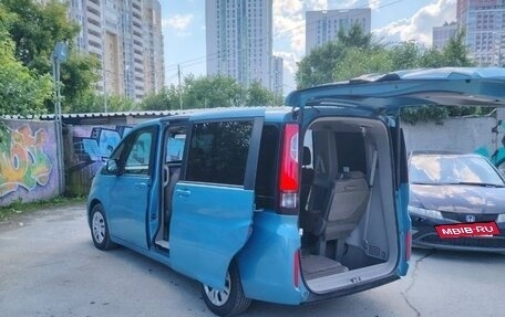 Honda Stepwgn IV, 2018 год, 2 150 000 рублей, 5 фотография