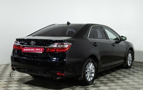 Toyota Camry, 2017 год, 1 999 700 рублей, 6 фотография