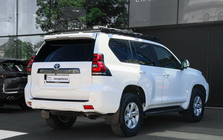 Toyota Land Cruiser Prado 150 рестайлинг 2, 2019 год, 3 900 000 рублей, 4 фотография