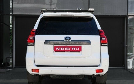 Toyota Land Cruiser Prado 150 рестайлинг 2, 2019 год, 3 900 000 рублей, 5 фотография